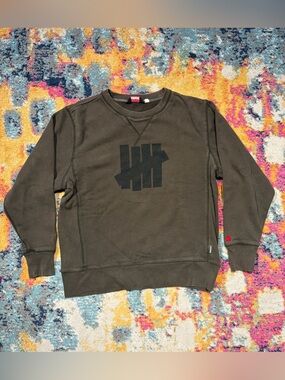 Undefeated Crewneck